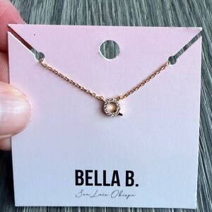 Rhinestone Gold Initial Charm Necklace "Q"